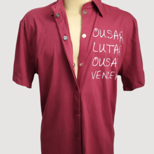 Camisa Levi com botão de ímã – Malha -Vinho
