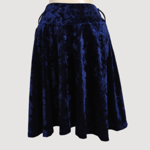 Saia Lara com parte de trás maior